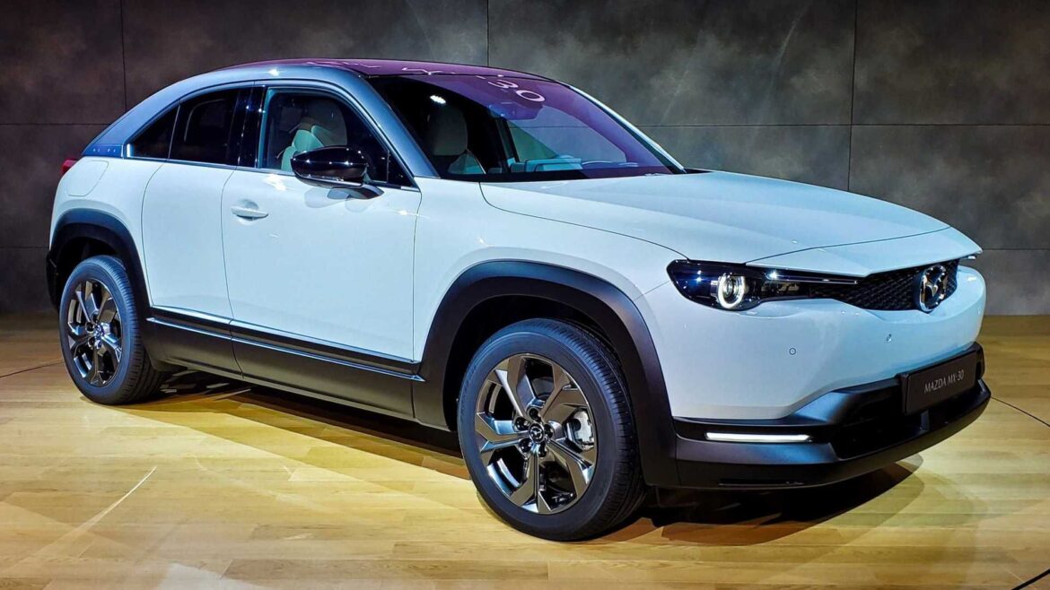 Электрокроссовер Mazda MX-30